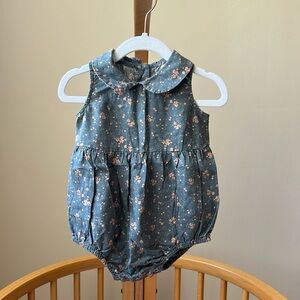 Rylee and Crew romper in dark blue-green with little peach flowers, size 12-18m